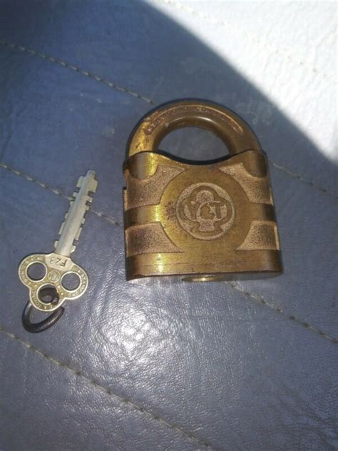 Vintage Brass Yale Padlock Lock Y Amp T Stamford Connecticut Usa Yale