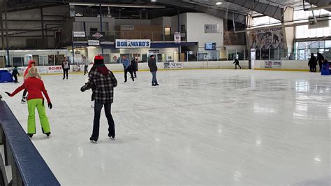 Westend Ice Rink: Public Sessions Available