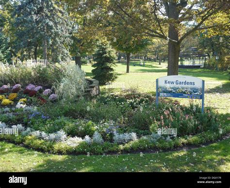 What's In Kew Gardens Park Toronto? Visitor Guide