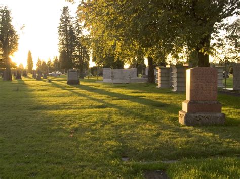 What's Mountain View Cemetery Bc? Burial Options