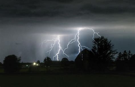 When Do Tornado Warnings Expire? Alberta Alerts Guide