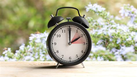 When Is Daylight Saving Time When Iowans Will Spring Clocks Forward