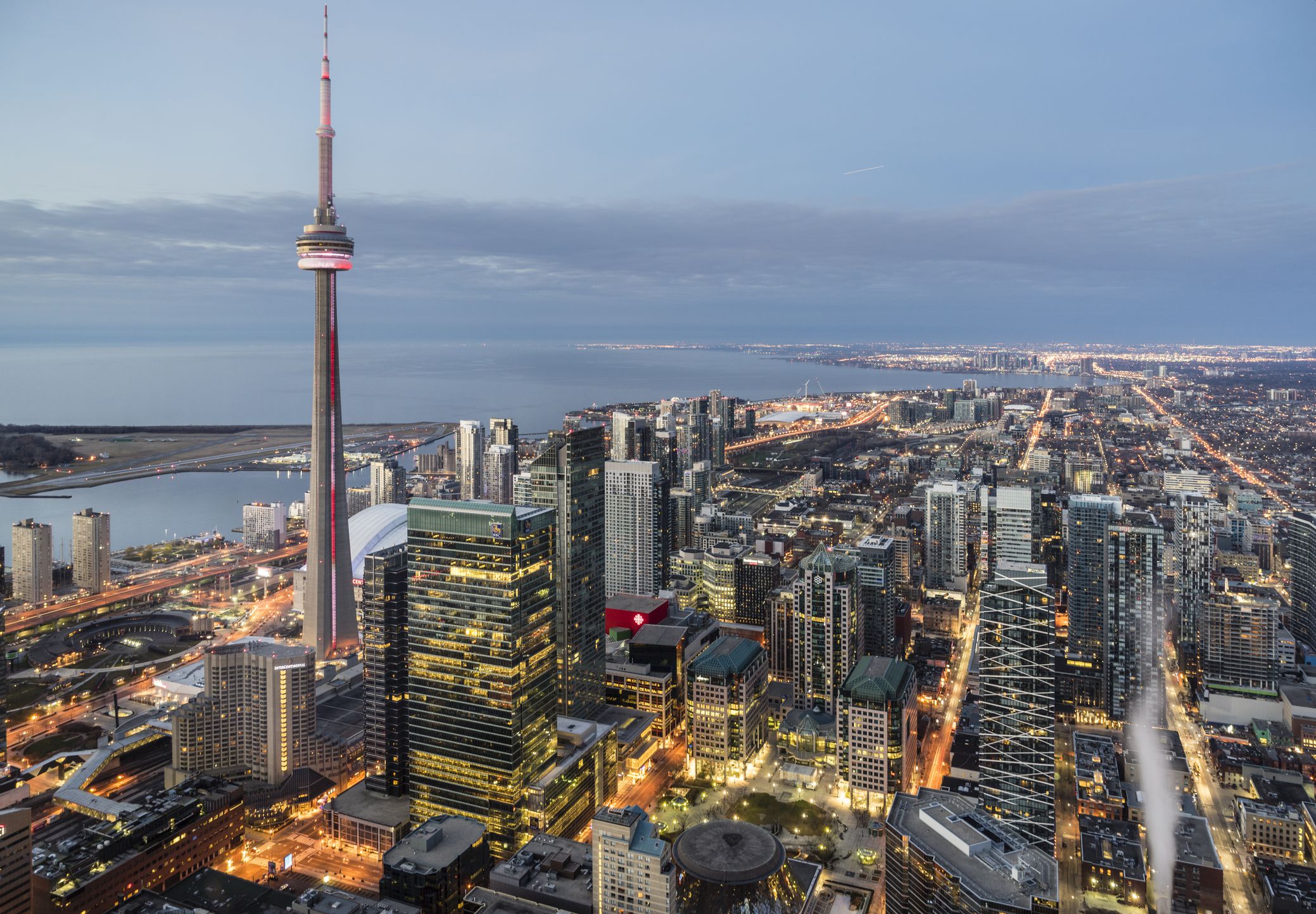 When To Visit Toronto This Weekend? Best Time Tips