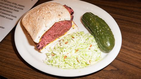 Where To Eat The Jewish Deli The New York Times