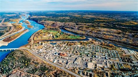 Winds Expected To Shift Canada Wildfire Away From Fort Mcmurray Fire