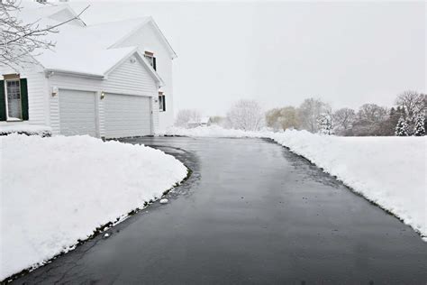 Winnipeg Residential Snow: Safe Driveway Solutions Guaranteed