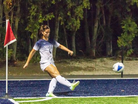 Women S Soccer Yale Nets Win Over Cornell Yale Daily News