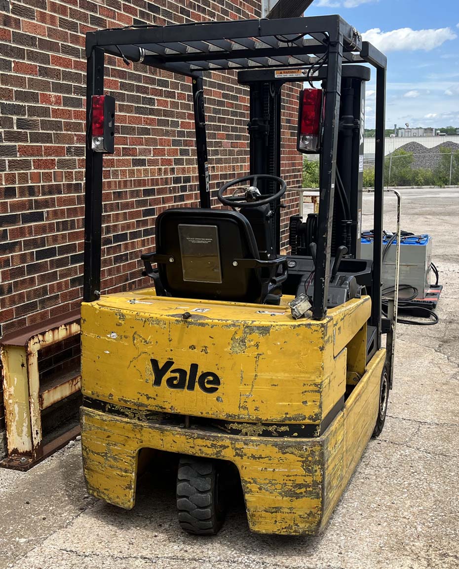 Yale 3 Wheel Electric Forklift