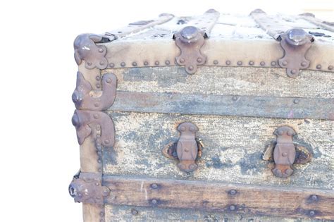 Yale & Towne Trunk Guide: Restoration & Value