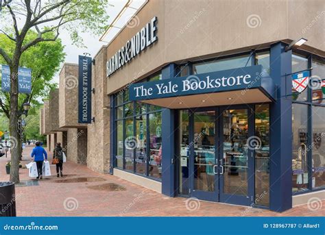 Yale Bookstore In New Haven Connecticut Editorial Photography Image