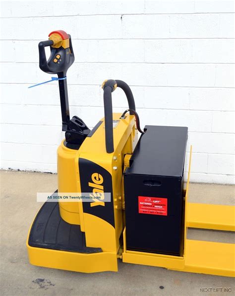 Yale Electric Pallet Jack