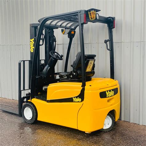 Yale Fork Lift