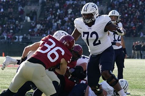 Yale Offensive Tackle