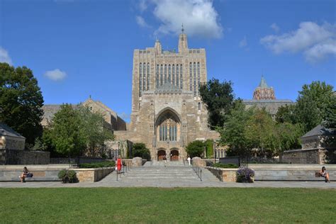 Yale University State: Explore Top Programs