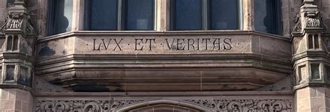 Yci 1 Lux Et Veritas Phelps Hall New Haven Yale Inscriptions