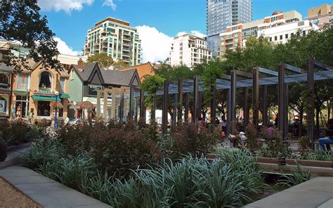 Yorkville Park Guide: Explore Toronto